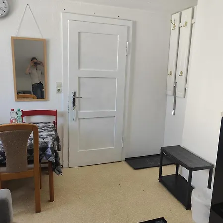 Séjour chez l'habitant Zweibettzimmer In Einer Wohnung Mit Katzen *