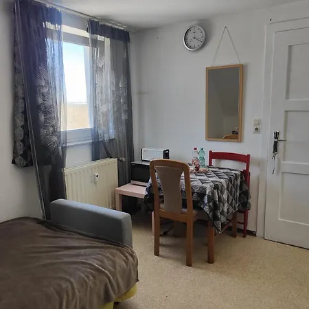 Nikitas Ohne Dusche * Rottweil